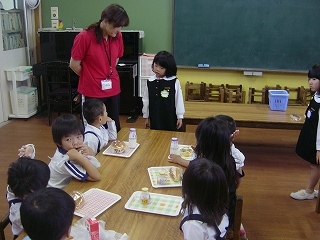 今日のおやつは何かな？
