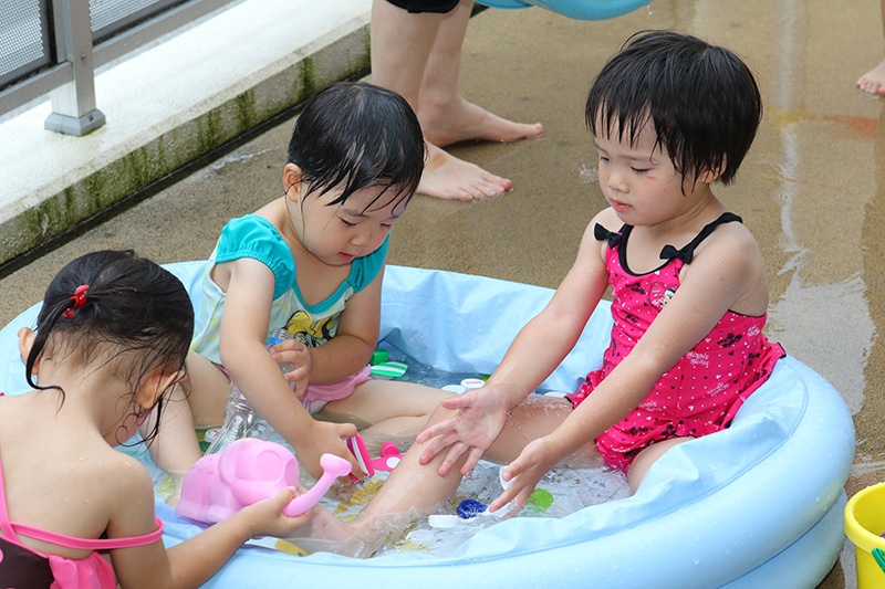 乳児部_水遊び